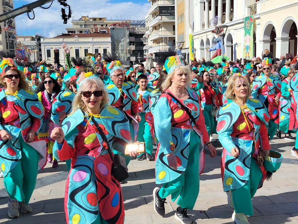 Η κορύφωση του Πατρινού Καρναβαλιού 2026: LIVE η Μεγάλη Παρέλαση (ΦΩΤΟ & ΒΙΝΤΕΟ)
