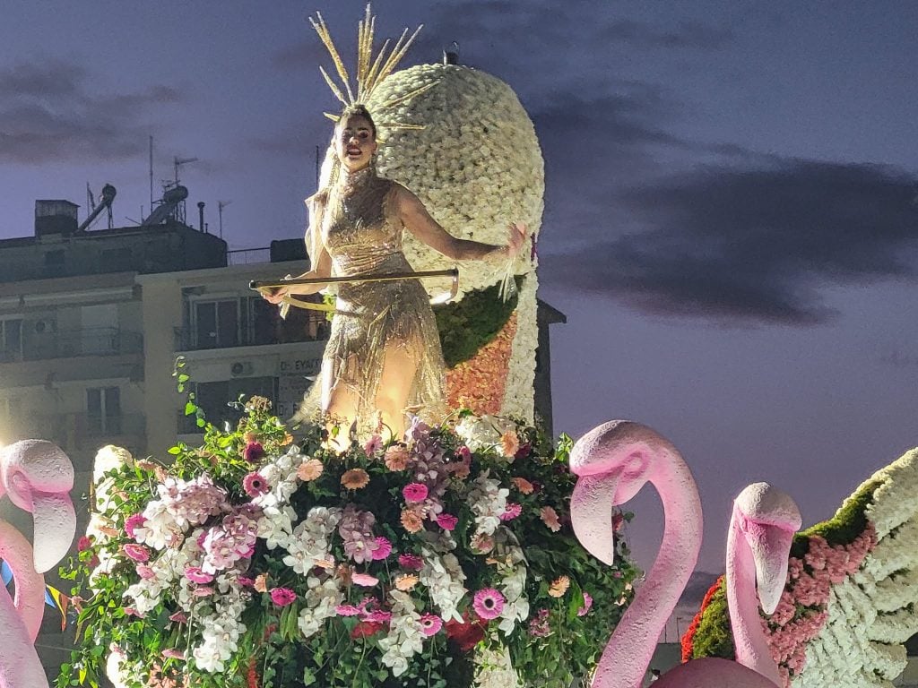 Πατρινό Καρναβάλι 2026: LIVE η νυχτερινή ποδαράτη παρέλαση - Συνεχής ροή ΦΩΤΟ & ΒΙΝΤΕΟ)