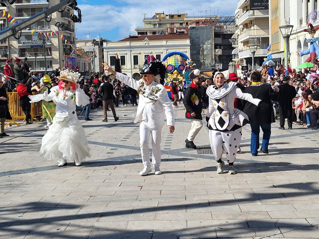 Η κορύφωση του Πατρινού Καρναβαλιού 2026: LIVE η Μεγάλη Παρέλαση (ΦΩΤΟ & ΒΙΝΤΕΟ)