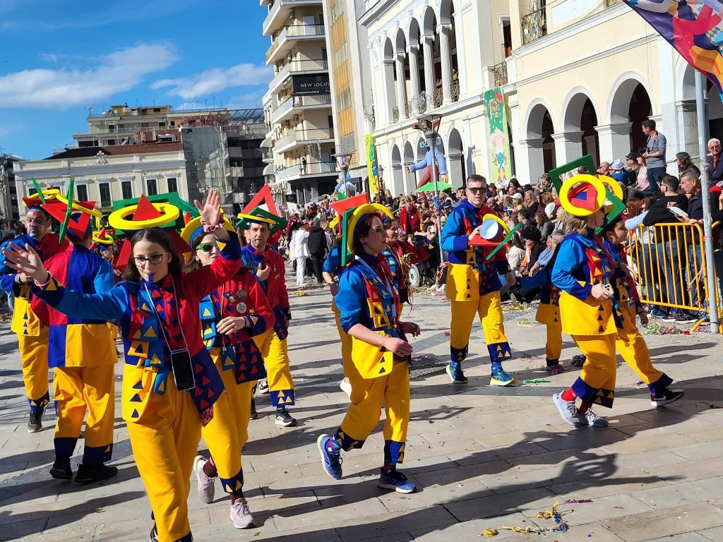 Η κορύφωση του Πατρινού Καρναβαλιού 2026: LIVE η Μεγάλη Παρέλαση (ΦΩΤΟ & ΒΙΝΤΕΟ)