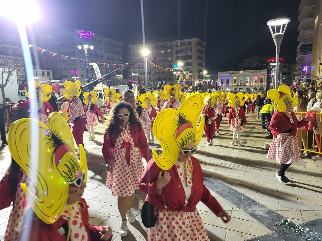 Πατρινό Καρναβάλι 2026: LIVE η νυχτερινή ποδαράτη παρέλαση - Συνεχής ροή ΦΩΤΟ & ΒΙΝΤΕΟ)