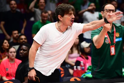 H πρώτη αντίδραση του Γιαννακόπουλου μετά την ήττα του ΠΑΟ από τον Κολοσσό: Τι αμαρτίες πληρώνω;