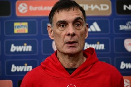 Μπαρτζώκας για το επεισόδιο με τον οπαδό: «Δεν τιμά την εικόνα μου - Θα προσπαθήσω να μην το επαναλάβω αλλά…»