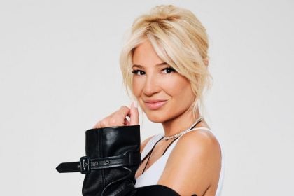 Φαίη Σκορδά: Ανεβαίνει τα σκαλιά της εκκλησίας η παρουσιάστρια;