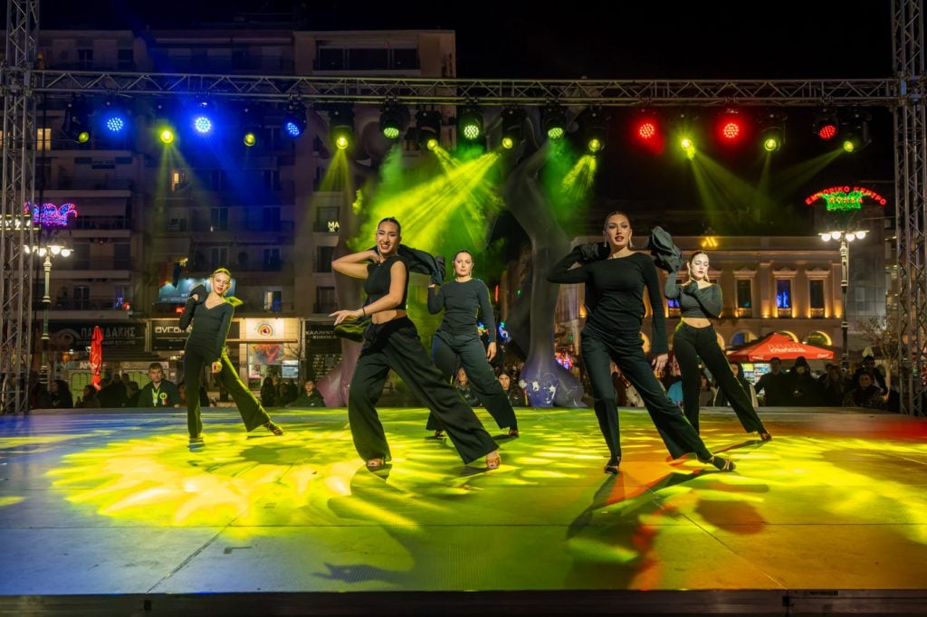 Πατρινό Καρναβάλι: Μοναδικό χορευτικό υπερθέαμα από τις Σχολές Χορού ΦΩΤΟ