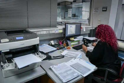 Χωριστές φορολογικές δηλώσεις για ζευγάρια: Προθεσμία έως τις 2 Μαρτίου