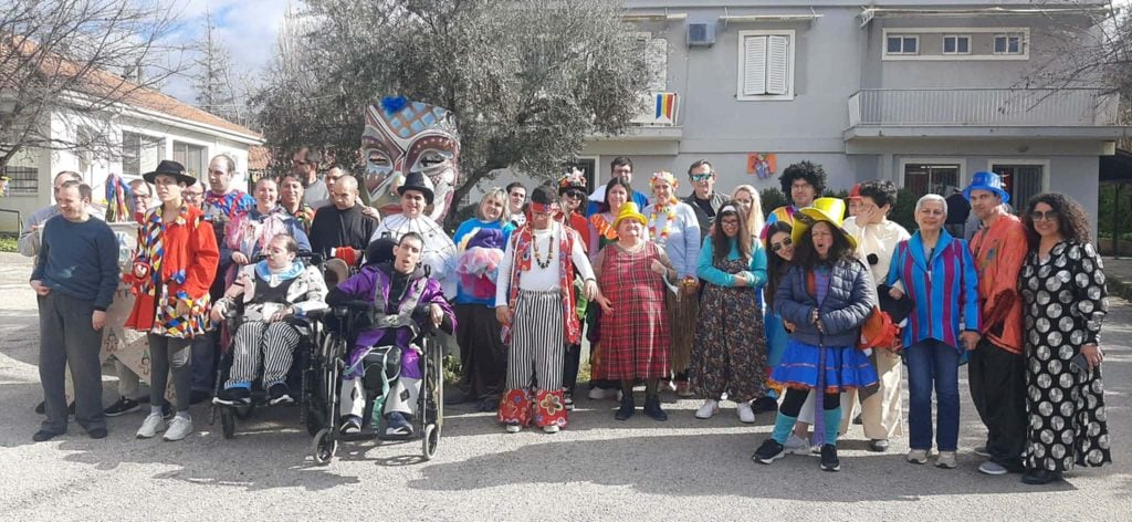 Χρώματα, μουσική και χαμόγελα στην 3η Καρναβαλική Παρέλαση της "Μέριμνας" - ΦΩΤΟ