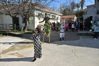 Χρώματα, μουσική και χαμόγελα στην 3η Καρναβαλική Παρέλαση της "Μέριμνας" - ΦΩΤΟ