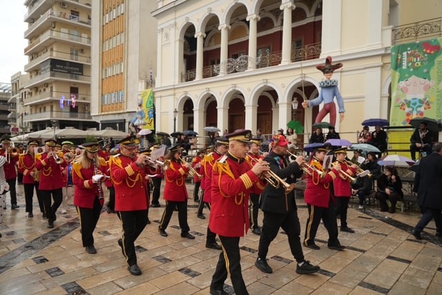 Πατρινό Καρναβάλι 2026: Δείτε κι άλλες φωτογραφίες από την Παρέλαση των Μικρών