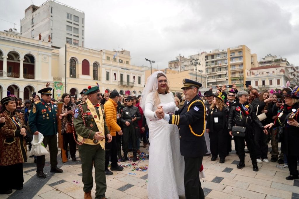 Δείτε φωτογραφίες από την γιορτή της Τσικνοπέμπτης στην Πάτρα