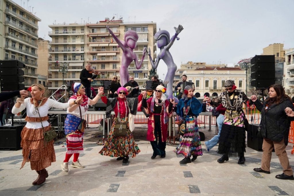 Δείτε φωτογραφίες από την γιορτή της Τσικνοπέμπτης στην Πάτρα