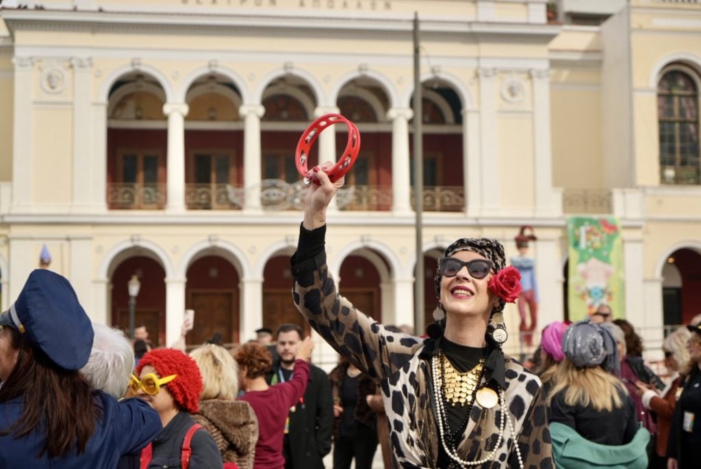 Δείτε φωτογραφίες από την γιορτή της Τσικνοπέμπτης στην Πάτρα