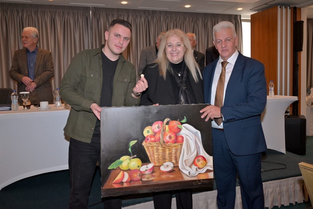 Οι Απόστρατοι Αστυνομικοί έκοψαν την πίτα τους στην Πάτρα