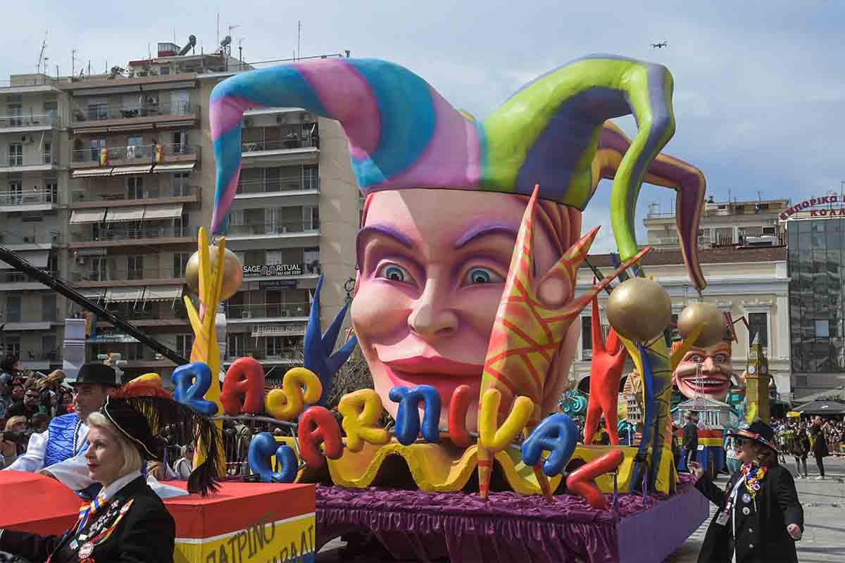 Πόσο θα κοστίσει η διαμονή το τελευταίο τριήμερο του Καρναβαλιού στην Πάτρα