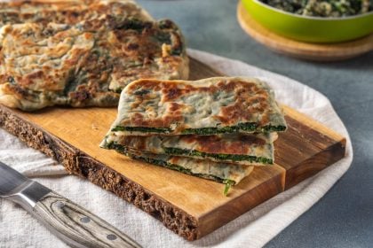 Flatbread σπανακόπιτα