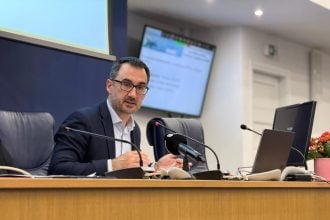 Χαρίτσης: Η νησιωτικότητα δεν είναι σύνθημα, είναι εθνική υποχρέωση – Η κυβέρνηση έχει σχέδιο καταστροφικό