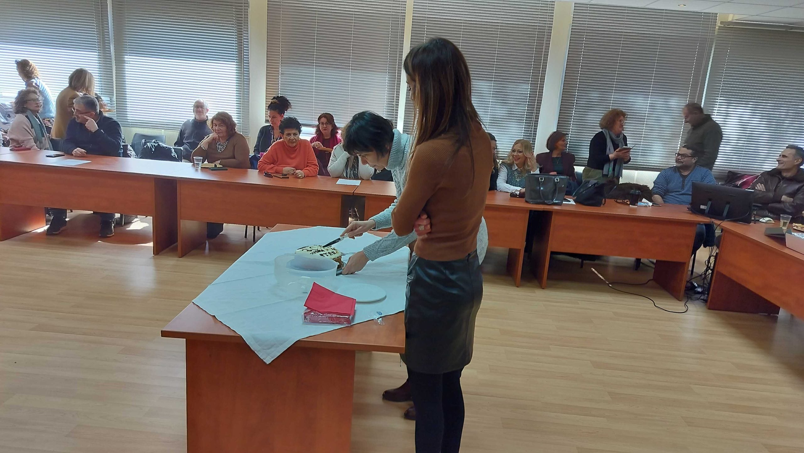 Εκοψαν την πίτα τους οι Σύλλογοι Προσωπικού του Πανεπιστημίου Πατρών