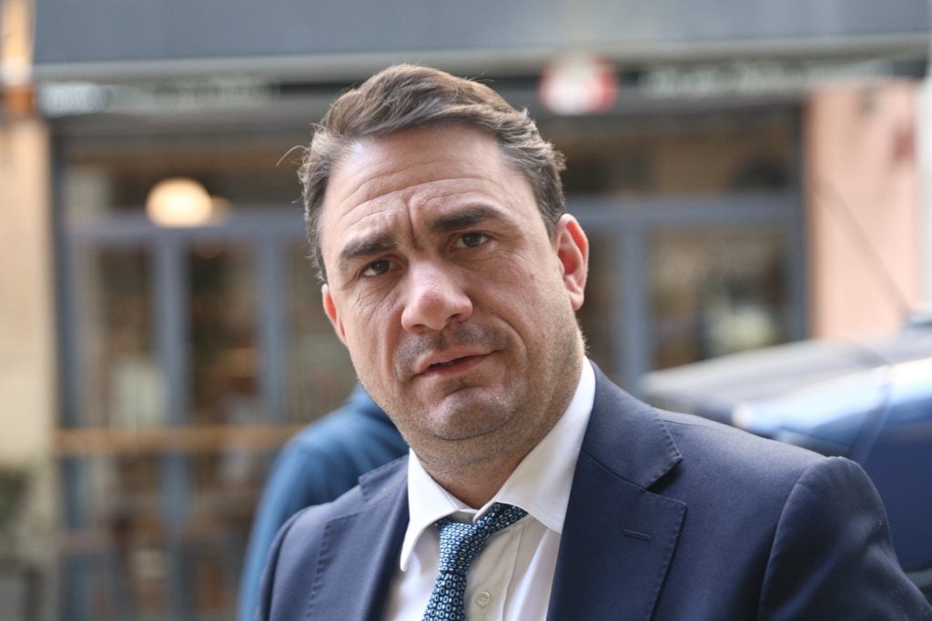 Κώστας Τσουκαλάς: «Η κυβέρνηση έχει κάνει βραχνά για την κοινωνία το ιδιωτικό χρέος, με το ΠΑΣΟΚ το πάρτι τελειώνει»