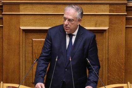 Πολυνομοσχέδιο υπ. Ανάπτυξης: Οι αλλαγές σε αδειοδοτήσεις, ελέγχους και Αναπτυξιακό που βελτιώνουν το επιχειρηματικό περιβάλλον