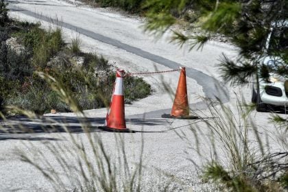 Θρίλερ στο Λουτράκι με τον θάνατο του 17χρονου: Ραντεβού παρεών που κατέληξε σε μαχαιρώματα «βλέπουν» οι Αρχές