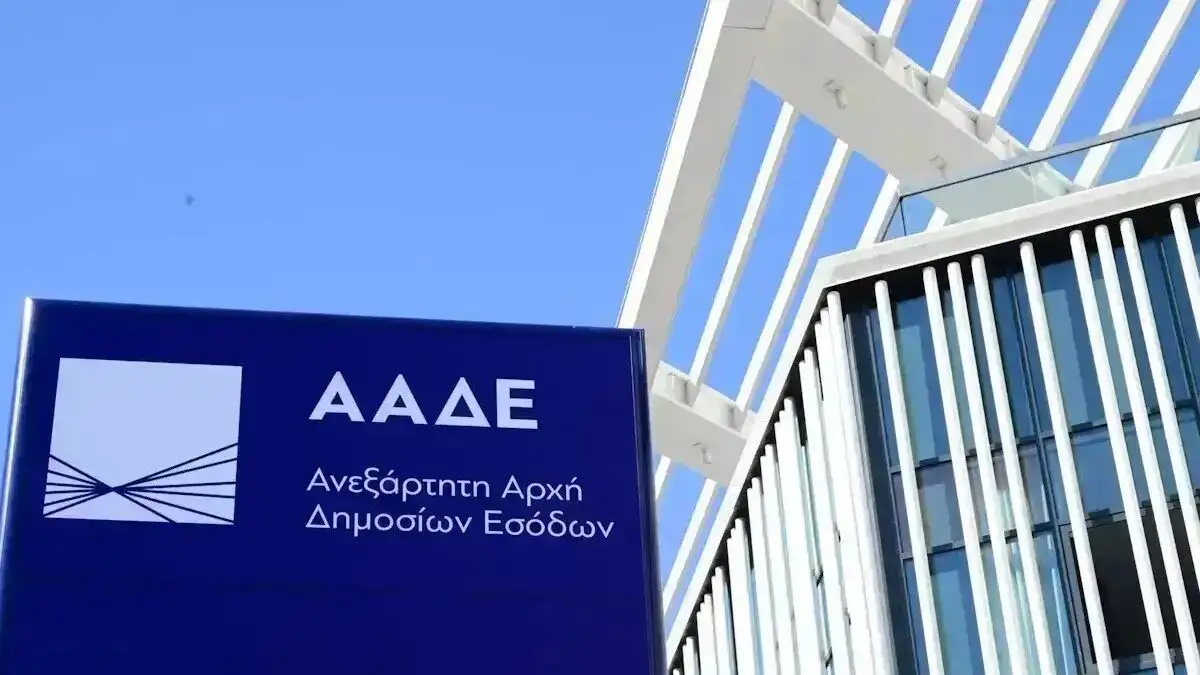 Η ΑΑΔΕ πατάει γκάζι κατά της φοροδιαφυγής: Υπερωρίες και διασταυρώσεις από τράπεζες έως social media