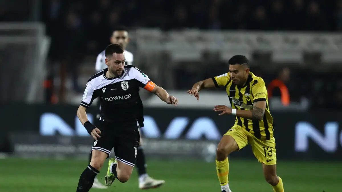 Η βαθμολογία της Super League μετά την ισοπαλία της ΑΕΚ με τον ΠΑΟΚ και την γκέλα του Παναθηναϊκού