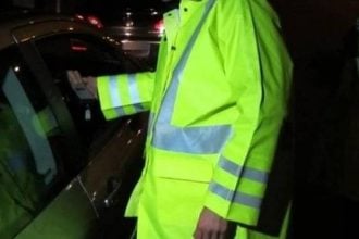 Τσιλιαδόροι περνούν τα οχήματα μεθυσμένων από τα μπλόκα της Τροχαίας έναντι αμοιβής