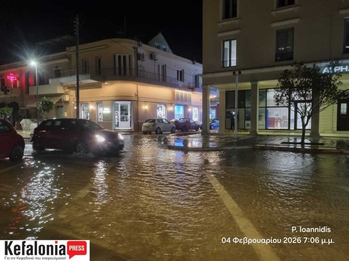 Κέρκυρα: Ζημιές σε σπίτια, διακοπές ρεύματος και πτώσεις δέντρων προκάλεσε η κακοκαιρία - Πλημμύρες και στην Κεφαλονιά ΦΩΤΟ