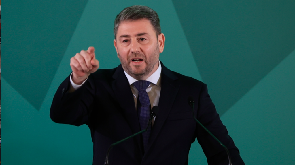 Ανδρουλάκης: «Τα όργανα θα τα σέβεστε, τα συνέδρια θα τα σέβεστε»