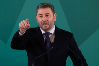 Ανδρουλάκης: «Τα όργανα θα τα σέβεστε, τα συνέδρια θα τα σέβεστε»