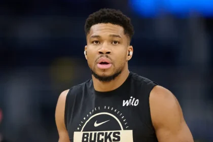 Γιάννης Αντετοκούνμπο: «Με τον Αταμάν ποτέ δεν ξέρεις αλλά ήρθε η ώρα του Ολυμπιακού»