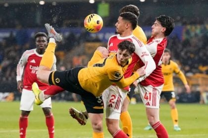 Αυτοκτόνησε η Άρσεναλ, πλησιάζει ξανά η Σίτι