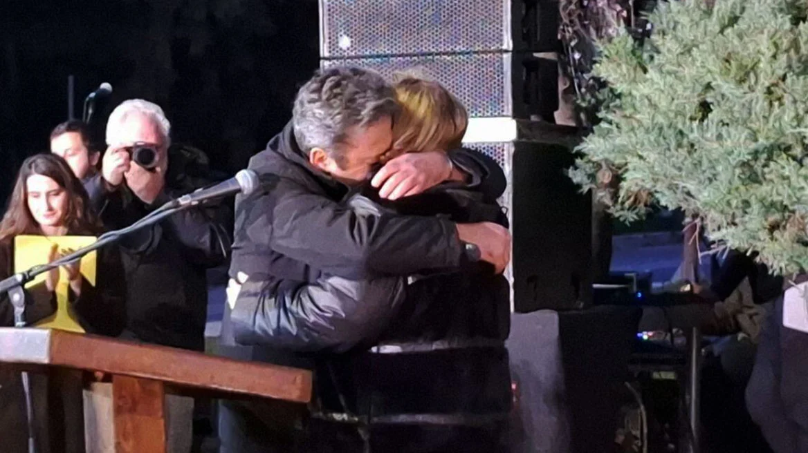 «Το παιδί μου λοιδορήθηκε όσο τίποτε»: Η μητέρα του μηχανοδηγού Σπύρου Βούλγαρη που σκοτώθηκε στα Τέμπη ξεσπά για πρώτη φορά