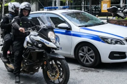 Σύλληψη για εκβίαση στην Πάτρα - Ζητούσαν από το θύμα 3.000 ευρώ, απειλώντας την οικογένειά του