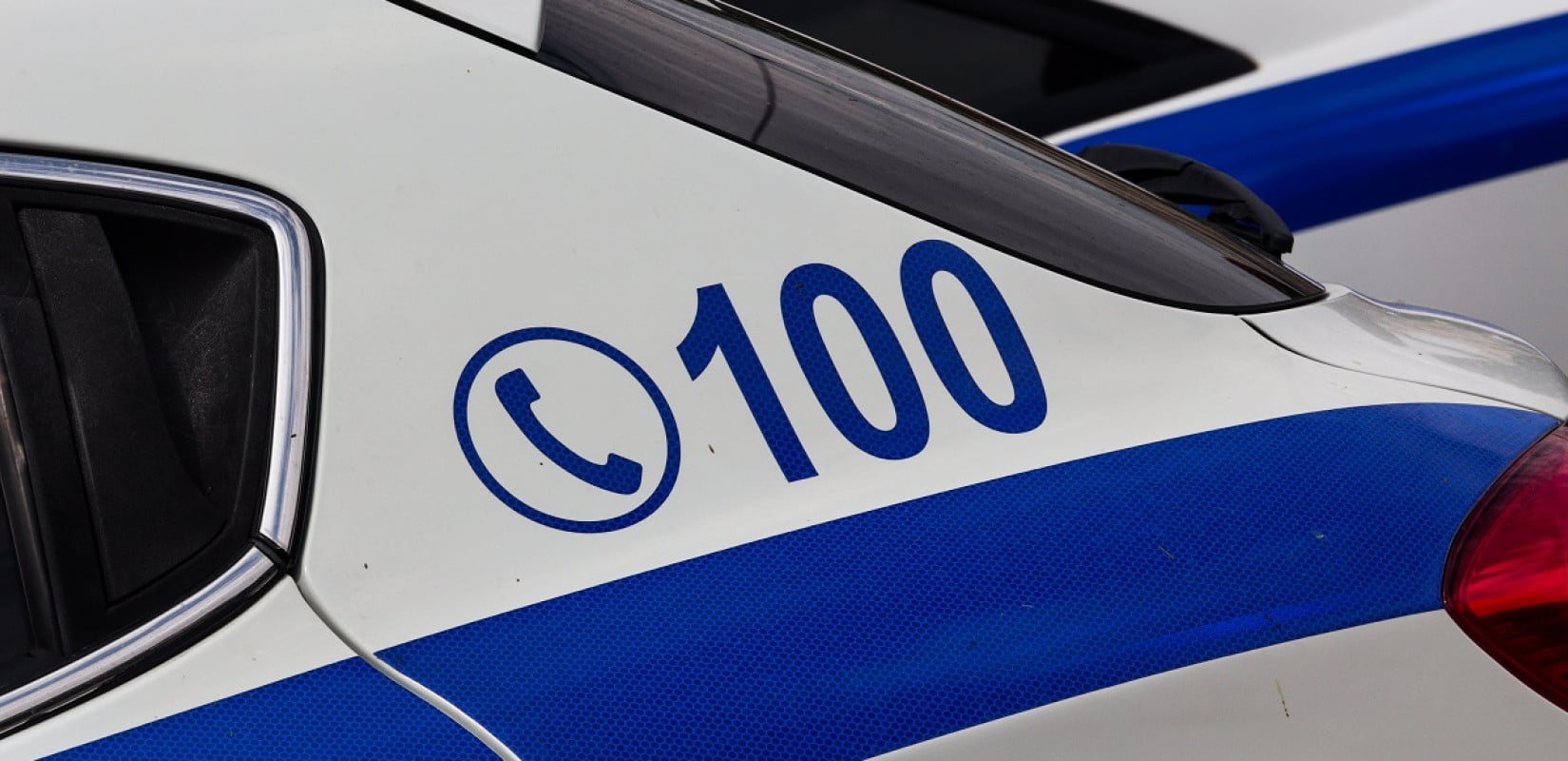 Πάτρα: Συνελήφθη οδηγός με όπλα, στιλέτο και μπαλακλάβα σε αστυνομικό έλεγχο