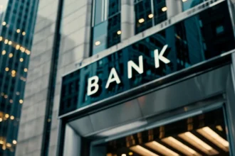 Υψηλή κερδοφορία και αυξημένα μερίσματα για τις ελληνικές τράπεζες