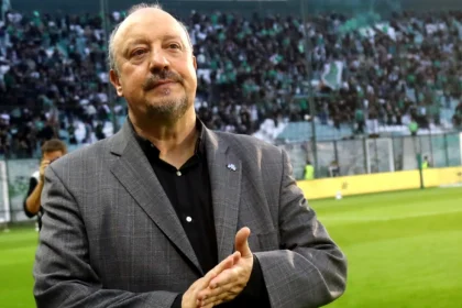 Μπενίτεθ: «Να καλύψουμε τη διαφορά και να βρεθούμε στους τέσσερις πρώτους»