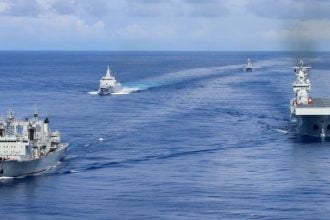 Κίνα: Ναυτικές και αεροπορικές περιπολίες πραγματοποιήθηκαν στη Νότια Σινική Θάλασσα