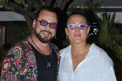 Χρήστος Δάντης: Η πρώτη φωτογραφία από το νοσοκομείο με την Ασημίνα Χατζηανδρέου μετά το χειρουργείο του