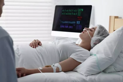 Τι συμβαίνει όταν πεθαίνουμε; Γιατρός εξηγεί τα σημάδια που μαρτυρούν ότι ο θάνατος πλησιάζει