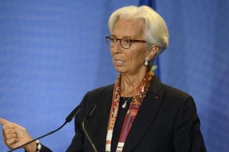 FT: Η Λαγκάρντ σχεδιάζει να αποχωρήσει πρόωρα από την ΕΚΤ ενόψει των γαλλικών εκλογών