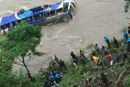 Νεπάλ: Λεωφορείο έπεσε σε χαράδρα – 17 νεκροί και 24 τραυματίες