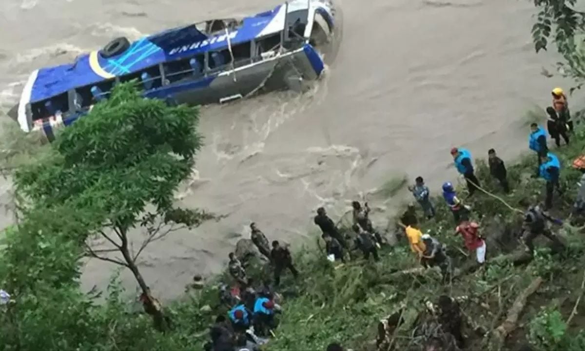 Νεπάλ: Λεωφορείο έπεσε σε χαράδρα – 17 νεκροί και 24 τραυματίες