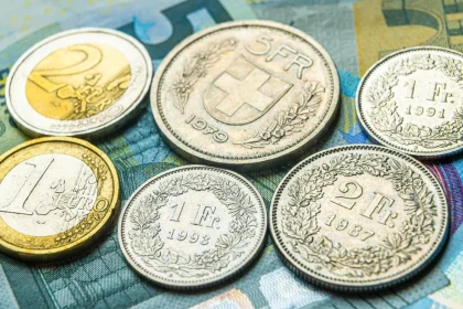 EET: Στην κατηγορία 1 η μετατροπή του ελβετικού φράγκου για τα άτομα με ειδικές ανάγκες - Τι σημαίνει για τους δανειολήπτες