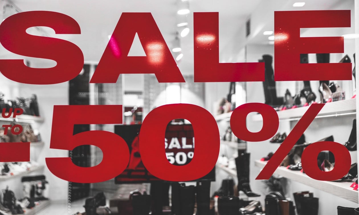 Χειμερινές εκπτώσεις 2026: Πότε τελειώνουν – Τι πρέπει να προσέχουν οι καταναλωτές