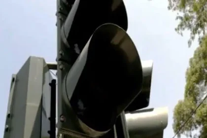 Πάτρα: Προσοχή, χωρίς φανάρια κεντρικός δρόμος