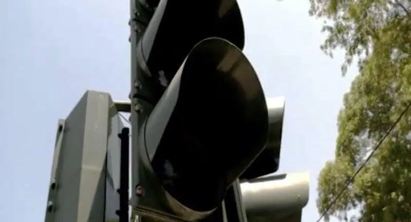 Πάτρα: Προσοχή, χωρίς φανάρια κεντρικός δρόμος