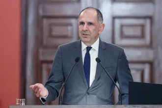 Γεραπετρίτης μετά το ΚΥΣΕΑ: Εγγυώμαστε την ασφάλεια των Ελλήνων πολιτών στη Μέση Ανατολή