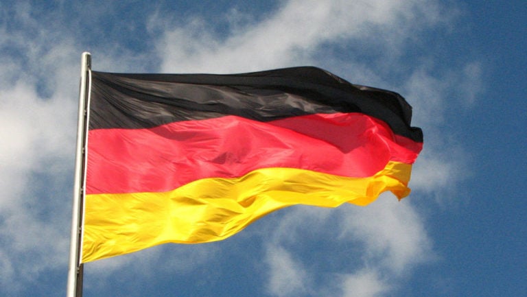 Υπέρ της παροχής μεγαλύτερης βοήθειας στην Ουκρανία τάσσεται ένας στους δύο Γερμανούς