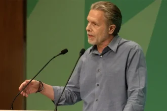 Γερουλάνος: Δικαιώθηκα για την παρότρυνση στα στελέχη του ΠΑΣΟΚ να πάμε πιο γρήγορα – Οι αιχμές για διαρροές από συνεδριάσεις των οργάνων